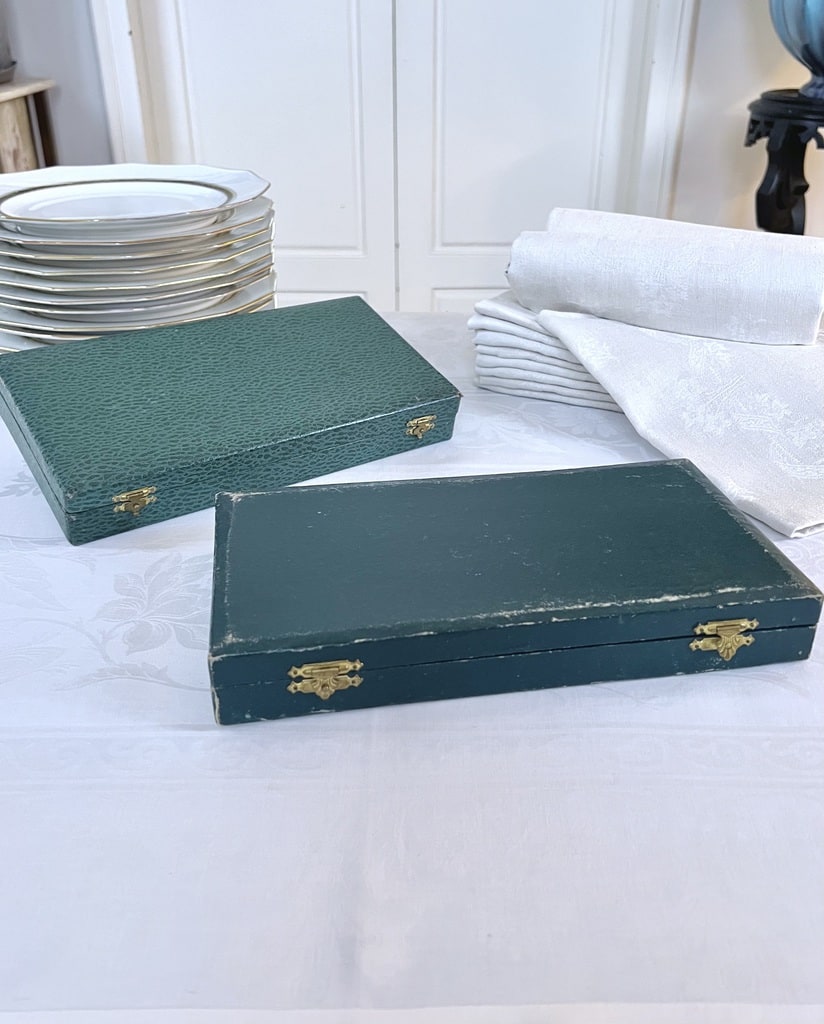 coffret-ecrin-menagere-ancienne-couverts-art-de-la-table-brocante-antiquaire