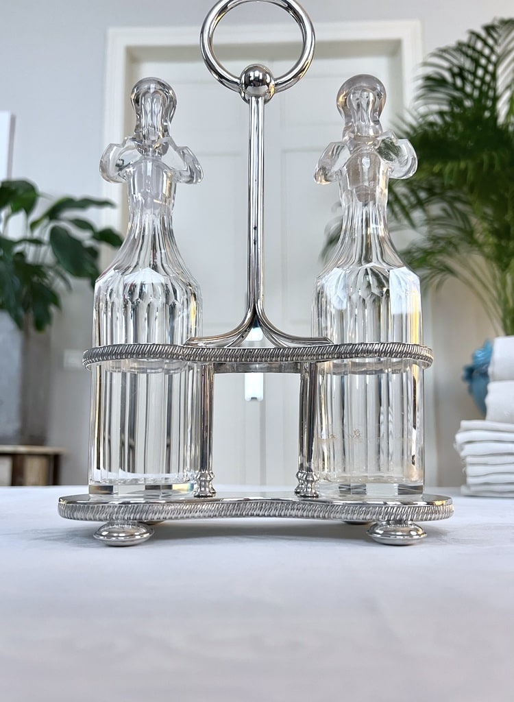 serviteur-en-metal-argente-burettes-en-verre-huile-vinaigre-art-de-la-table-vaisselle-brocante-antiquaire-france