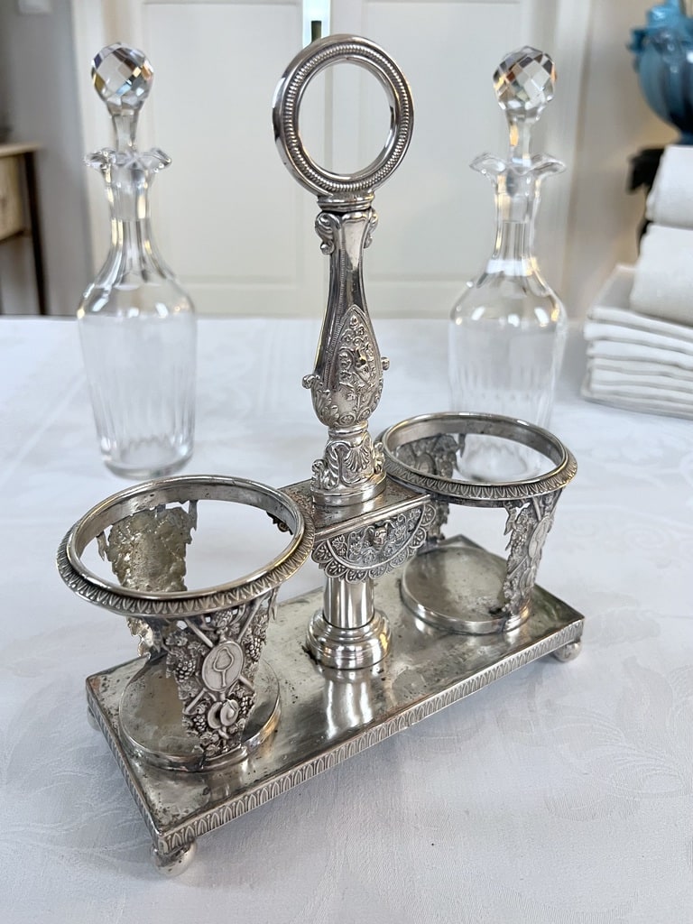 serviteur-regule-argente-condiments-huile-vinaigre-flacons-verre-art-de-la-table-argenterie-brocante-antiquites