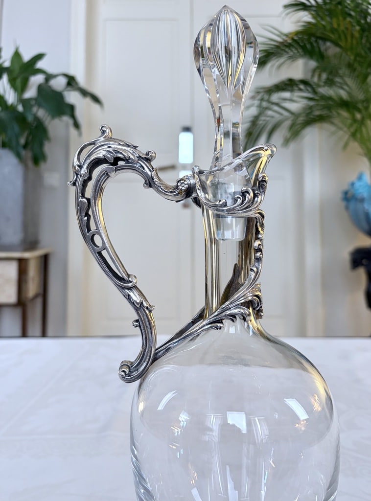 aiguiere-poignee-metal-argente-et-cristal-de-lorraine-verrerie-ancienne-eau-vin-art-de-la-table-antiquaire-brocante