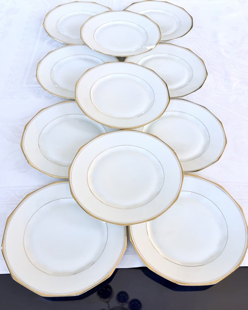 assiettes-a-dessert-porcelaine-fine-blanc-filets-or-service-de-table-fin-19e-siecle-vaisselle-art-de-la-table-antiquites-brocante-france