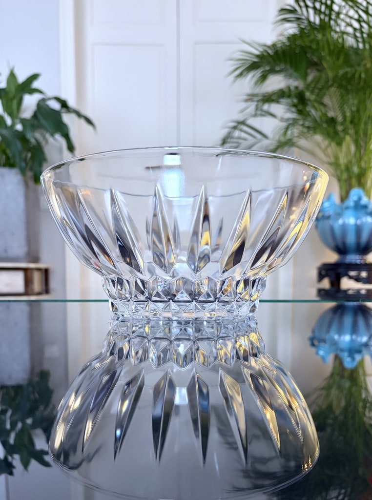 coupe-decorative-en-cristal-vintage-objets-anciens-20e-siecle-brocante-antiquaire-decoration-interieure-moderne