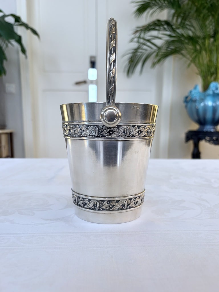 seau-a-glace-ancien-en-metal-argente-epoque-fin-19e-siecle-art-de-la-table-piece-de-forme-argenterie-ancienne-brocante-antiquaire
