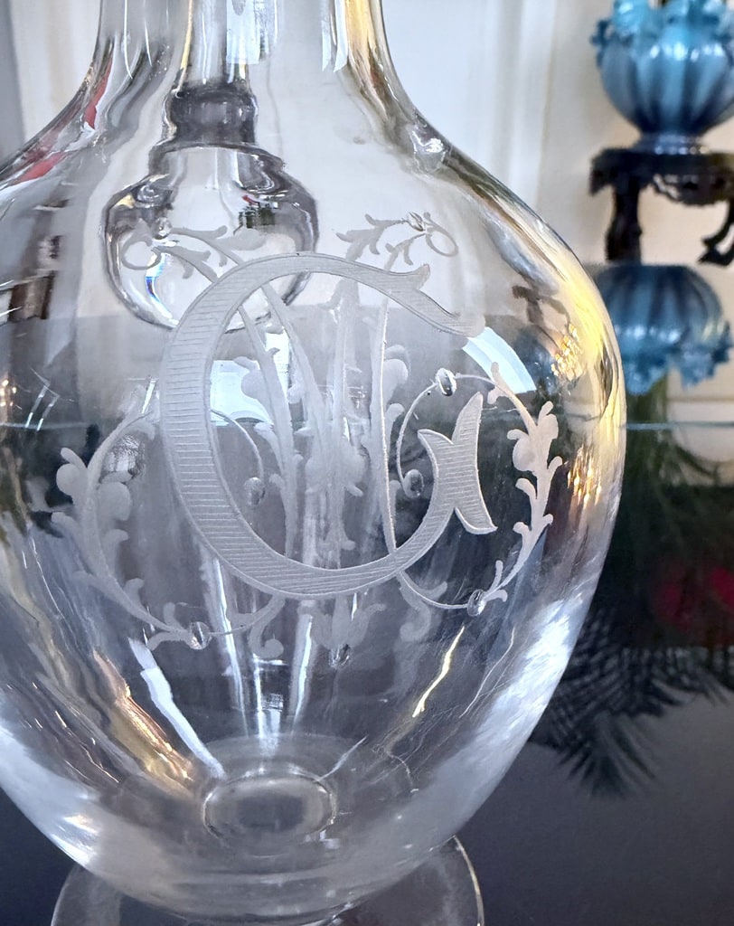 aiguiere-carafe-ancienne-monogrammes-cm-cristal-et-metal-argente-brocante-antiquaire-france