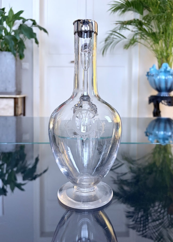 aiguiere-en-cristal-et-metal-argente-monogrammes-carafe-ancienne-eau-vin-brocante-antiquites