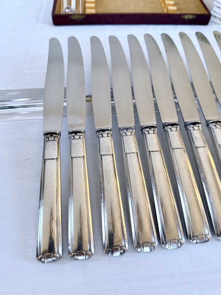 couteaux-anciens-vaisselle-menagere-art-deco-metal-argente-couverts-vintage-brocante-antiquaire