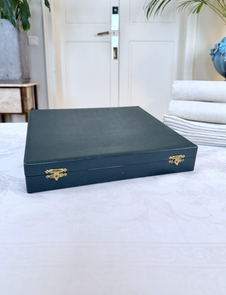 coffret-menagere-ancienne-couverts-moderne-brocante-antiquaire