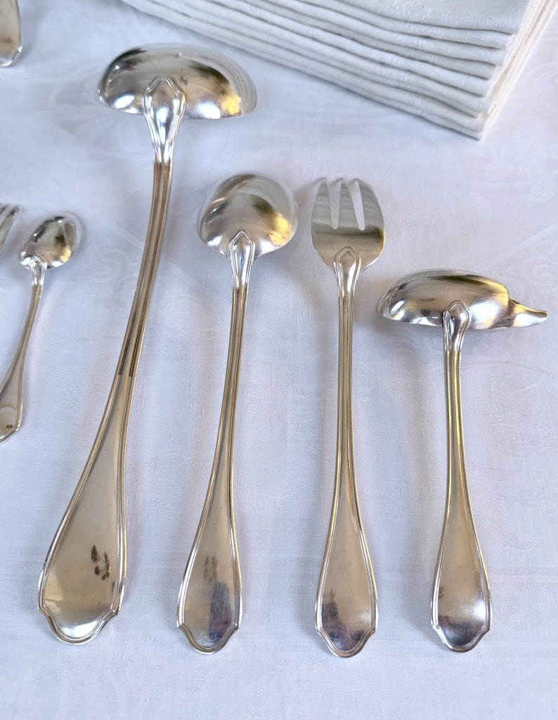 cuillere-a-sauce-couverts-de-service-louche-metal-argente-menagere-art-deco-style-moderne-orfevre-ravinet-denfert-brocante-antiquaire
