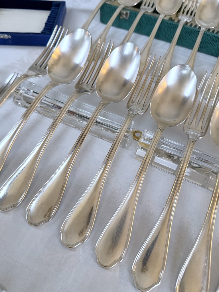 cuilleres-a-potage-fourchettes-menagere-ancienne-metal-argente-art-deco-orfevre-ravinet-denfert-style-moderne-brocante-antiquaire-france