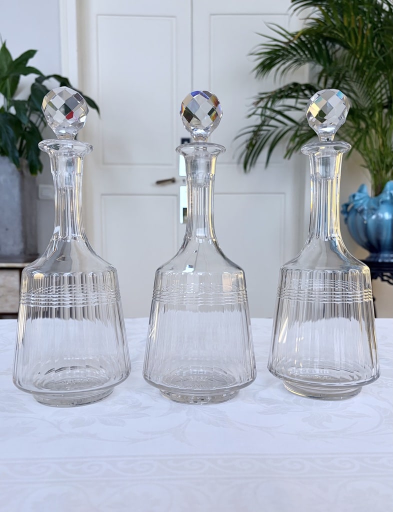 carafes-anciennes-verre-bouchon-cristal-eau-vin-art-de-la-table-brocante-antiquaire-france
