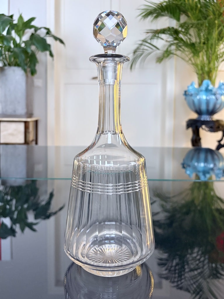 carafe-ancienne-vin-eau-bouteille-flacon-verre-bouchon-en-cristal-vaisselle-vintage-brocante-antiquaire-france