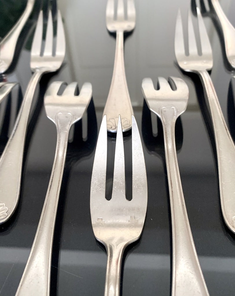 fourchettes-en-metal-argente-periode-art-deco