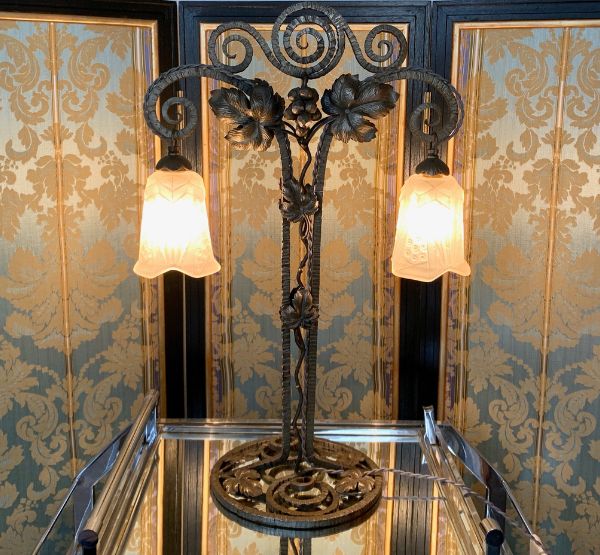 lampe-art-déco-metal-forgé
