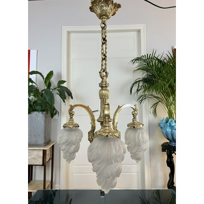 lustre-bronze-tulipes-flamme-torche-verre-depoli-decoration-classique-style-louis-xvi-brocante-antiquites