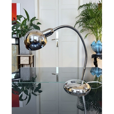 lampe-de-bureau-vintage-1970-metal-chrome-bras-articule-orientale-style-jumo-brocante-luminaire-ancien