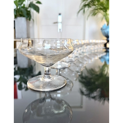 coupe-a-champagne-en-cristal-service-de-verres-anciens-art-deco-grave-a-l-acide-brocante-antiquites-art-de-la-table