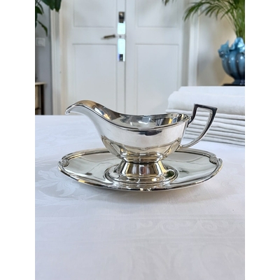 sauciere-plateau-vintage-en-metal-argente-vaisselle-ancienne-art-de-la-table-brocante-antiquaire