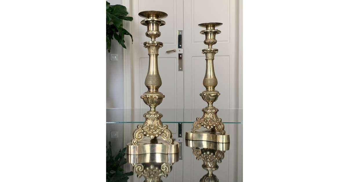 Paire de bougeoirs anciens gothiques chimère en bronze, 19e, bronze - France