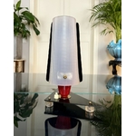 lampe-vintage-design-1950-tripode-triangle-plastique-noir-rouge-laiton-antiquites-brocante-en-ligne