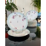 assiettes-plates-porcelaine-blanc-bleu-rose-monogrammes-19e-siecle-antiquites-brocante-en-ligne