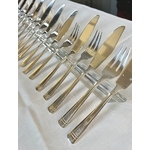 service-a-poisson-orfevre-argental-fourchettes-couteaux-metal-argente-style-moderne-brocante-vintage