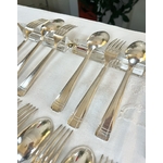 cuilleres-et-fourchettes-en-metal-argente-vaisselle-ancienne-brocante-en-ligne