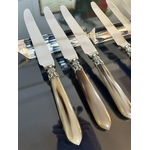couteaux-entremets-lame-inox-manche-corne-metal-argente-vaisselle-20e-siecle-couverts-art-deco-brocante