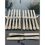 couteaux-entremets-lames-et-manche-en-argent-minerve-decor-guilloche-menagere-couverts-anciens-art-de-la-table-argenterie-brocante