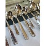 couverts-anciens-en-acier-inoxydable-menagere-vintage-coffret-fourchette-cuilleres-louche-brocante-en-ligne