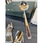 louche-de-service-en-acier-inoxydable-guy-degrenne-menagere-vintage-brocante-en-ligne