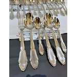 couverts-en-acier-inoxydable-fourchettes-cuilleres-style-classique-vaisselle-de-table-brocante-en-ligne