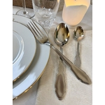couverts-acier-inoxydalbe-effet-mat-brillant-vaisselle-de-style-classique-avec-coffret-rangement-brocante-en-ligne