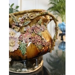 jardiniere-en-faience-vernissee-barbotine-decor-fleurs-jardin-d-interieur-decoration-19e-siecle-antiquaire-brocante