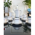 tasses-cafetiere-sucrier-cremier-service-porcelaine-blanche-filet-or-bleu-vaisselle-vintage-antiquites-brocante-en-ligne
