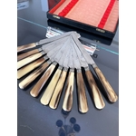 service-de-couteaux-entremets-anciens-manche-corne-bovine-metal-argente-lame-acier-19e-siecle-vaisselle-ancienne-couvert-brocante-antiquaire