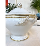 soupiere-porcelaine-blanche-monogrammes-or-fin-manufacture-jean-pouyat-limoges-france-vaisselle-brocante-antiquaire