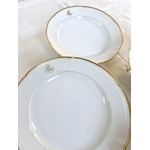 plats-de-service-porcelaine-blanche-decor-or-fin-jean-pouyat-monogrammes-vaisselle-ancienne-brocante-antiquites