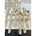 couverts-modernes-style-art-deco-metal-argente-menagere-coffret-ecrin-boutique-vaisselle-vintage-antiquaire