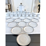 sous-tasses-porcelaine-blanche-service-cafe-vintage-style-1970-vaisselle-moderne-brocante-antiquites