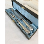 coffret-couvert-gigot-decoupe-viande-argent-fourre-medaillon-guilloche-19e-siecle-vaisselle-ancienne-antiquaire-brocante