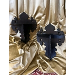 etageres-bois-noirci-decoupe-napoleon-III-consoles-murales-decoration-interieure-classique-19e-siecle-france-antiquites-brocante