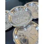 serie-de-dessous-de-bouteilles-anciens-en-metal-blanc-vaisselle-accessoire-de-table-brocante-antiquaire-france