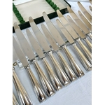 couteaux-de-table-et-entremets-art-deco-metal-argente-lame-inox-couverts-modernes-vaisselle-vintage-brocante-antiquaire