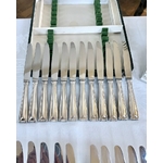 couteaux-entremets-metal-argente-style-art-deco-orfevre-frionnet-art-de-la-table-francais-epoque-moderne-vaisselle-brocante-antiquites