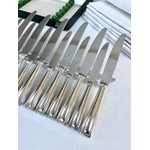 service-couteaux-art-deco-lame-inox-manche-metal-argente-frionnet-entremets-vaisselle-vintage-brocante-antiquites
