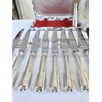 couteaux-de-table-couverts-anciens-manche-metal-argente-modele-filets-lames-acier-inoxydable-brocante-antiquaire-france