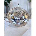soupiere-ancienne-style-classique-decor-feuillage-piece-de-forme-en-maillechort-service-de-table-brocante-antiquaire-vaisselle