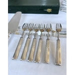fourchettes-a-gateau-ancienne-en-argent-service-a-dessert-brocante-antiquaire-art-de-la-table-ecrin-coffret-menagere
