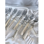 fourchettes-a-dessert-argent-et-inox-service-couverts-a-dessert-menagere-vintage-style-moderne-brocante-antiquaire