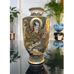 vase-japonais-satsuma-decor-polychrome-emaille-et-dore-personnages-peints-decoration-interieure-antiquaire-brocante